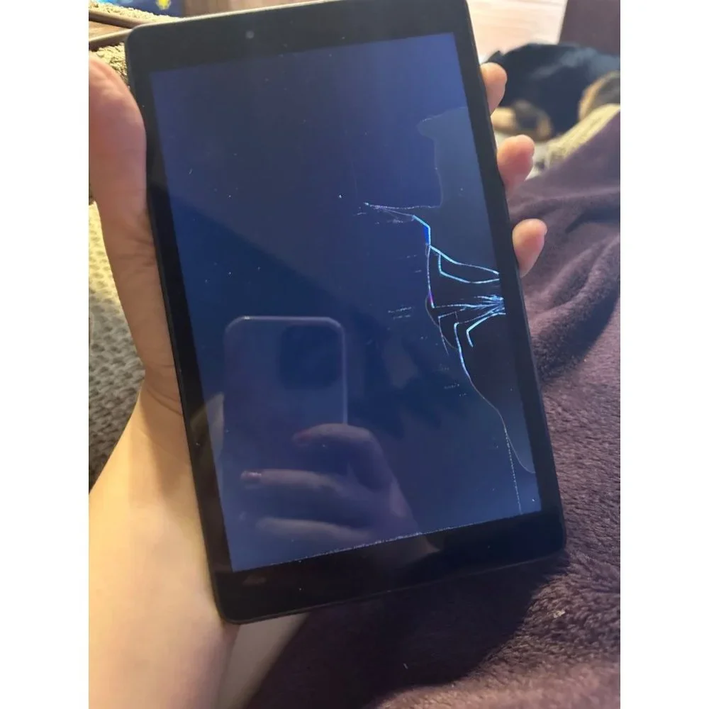 Samsung galaxy tab A BROKEN